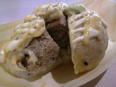 揚げたて！うみねこの卵揚げ