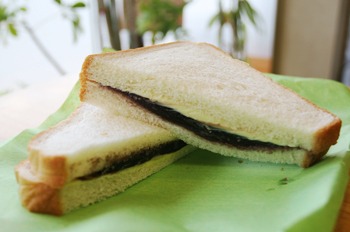 青森ふるさとベーカリー6　吉田ベーカリーの「アンバター」