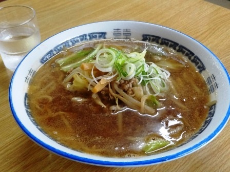 夏風邪を吹き飛ばす昭和の味「さかもと」