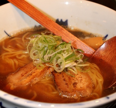 「JIN」さんのラーメンにジ～ンとしびれる！