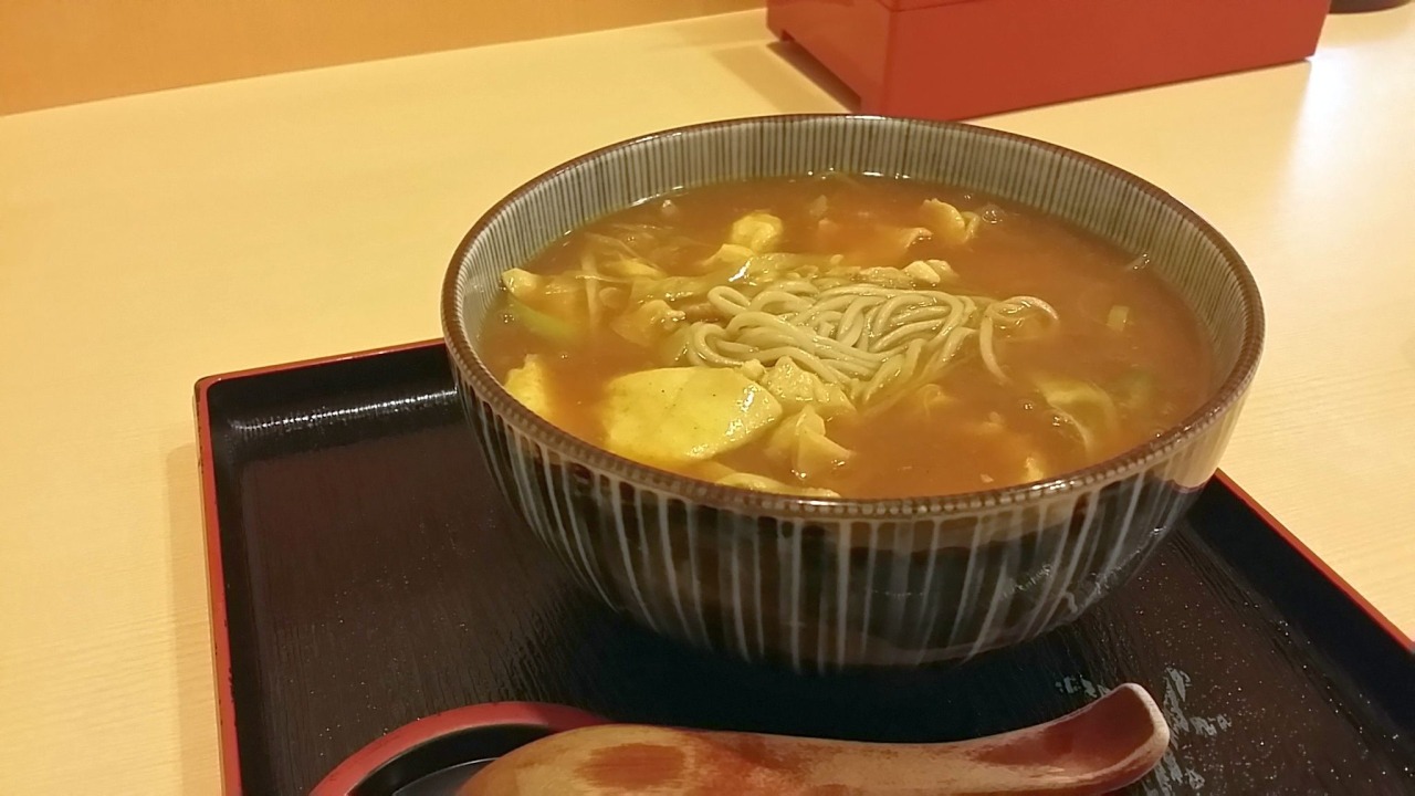 歴史ある青森市のそば専門店「入〆（いりしめ）」のカレー南蛮そば