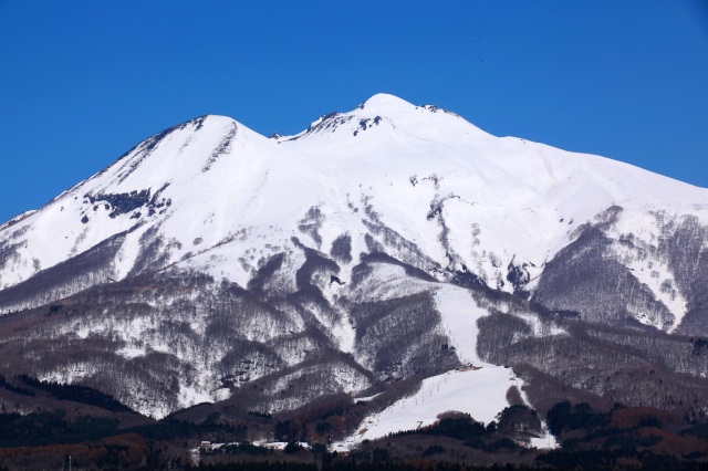 津軽・岩木山のスキーを手ぶらで味わう～岩木山百沢スキー場～
