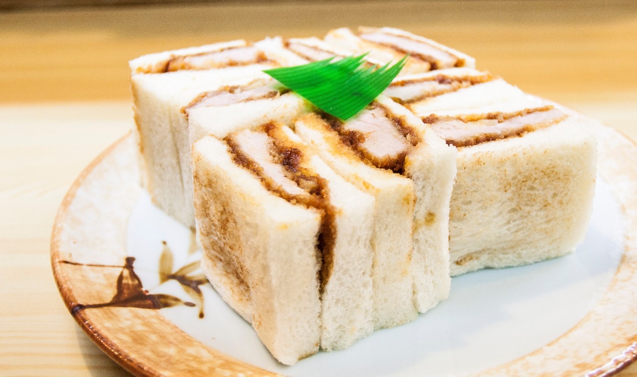 弘前で、今回もカツに負けました「しげ作」