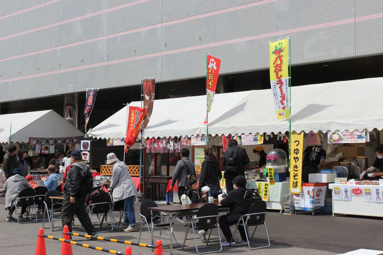 「アスパム春まつり」で県内グルメを満喫！