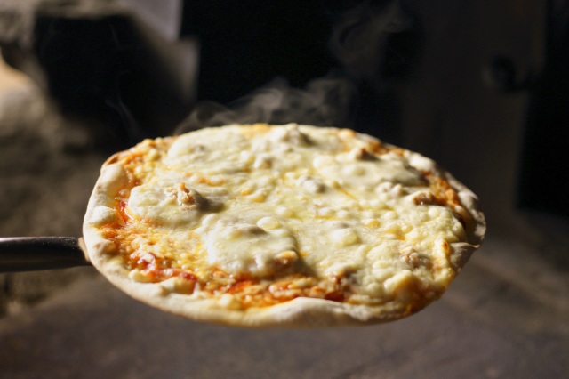 奥入瀬渓流の玄関口にある、石窯ピザのお店「Ortolana（オルトラーナ）」