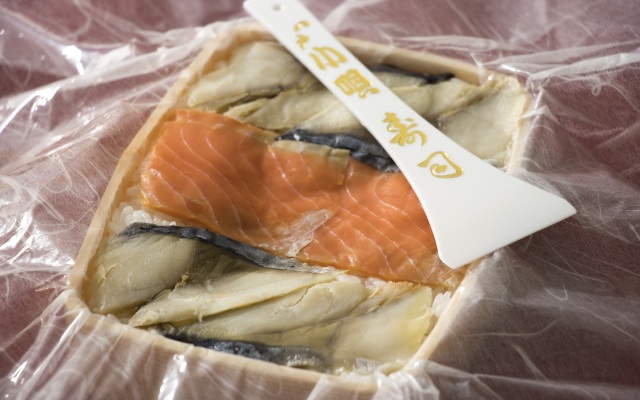 八戸駅といえばこの駅弁！吉田屋の「八戸小唄寿司」で旬を味わう