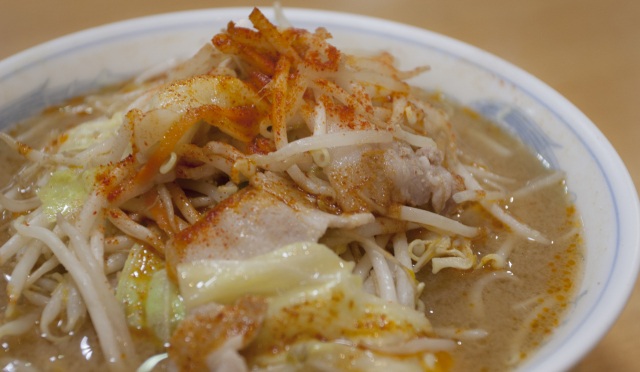 あの「中みそ」に新メニューが登場！清水森ナンバを使った辛みそラーメン！