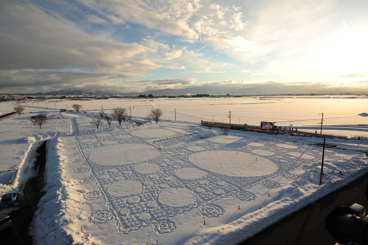 「冬の田んぼアート2018」開催!ライトアップされた夜に見られる表情にも注目です!