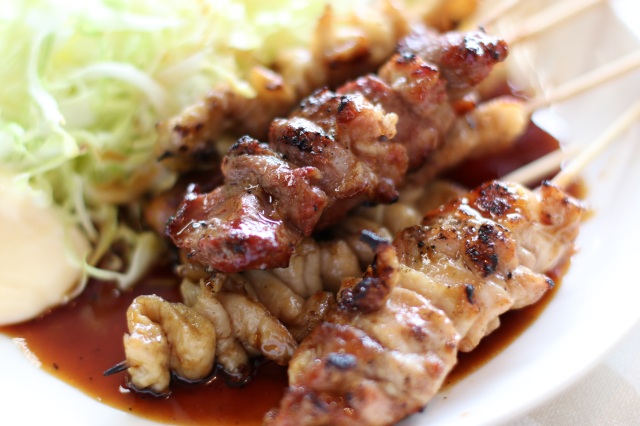 「週４」で通いたくなるお店、炭び焼きとりやす（外ケ浜町）