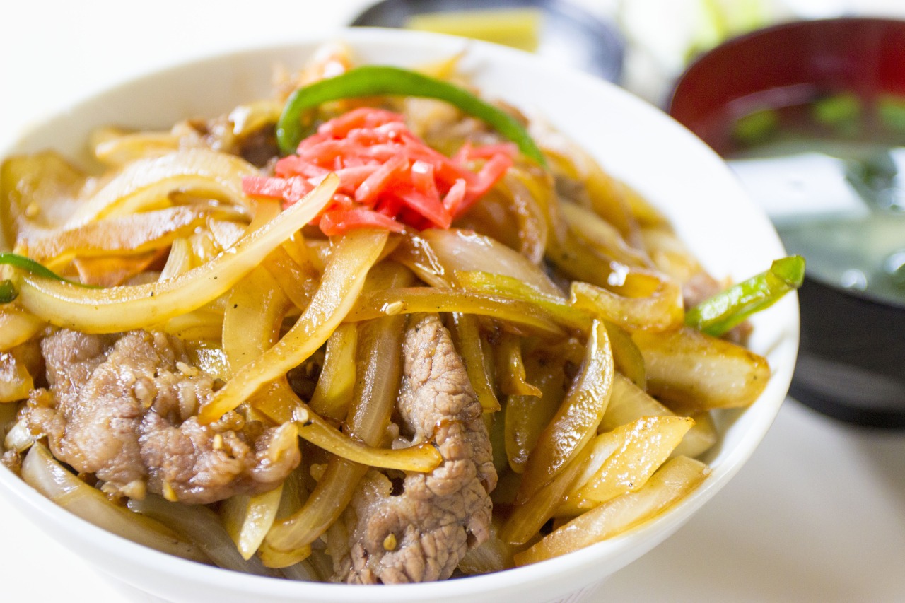 奥入瀬の「上高地」といえば、バラ焼き丼とラーメンでしょう！