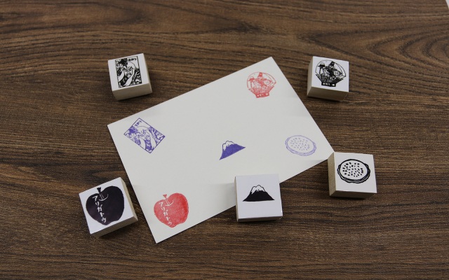 あの人の笑顔を想ってポン！～青森愛が細部に宿るtasogaretyu-（タソガレチュー）さんのスタンプ～