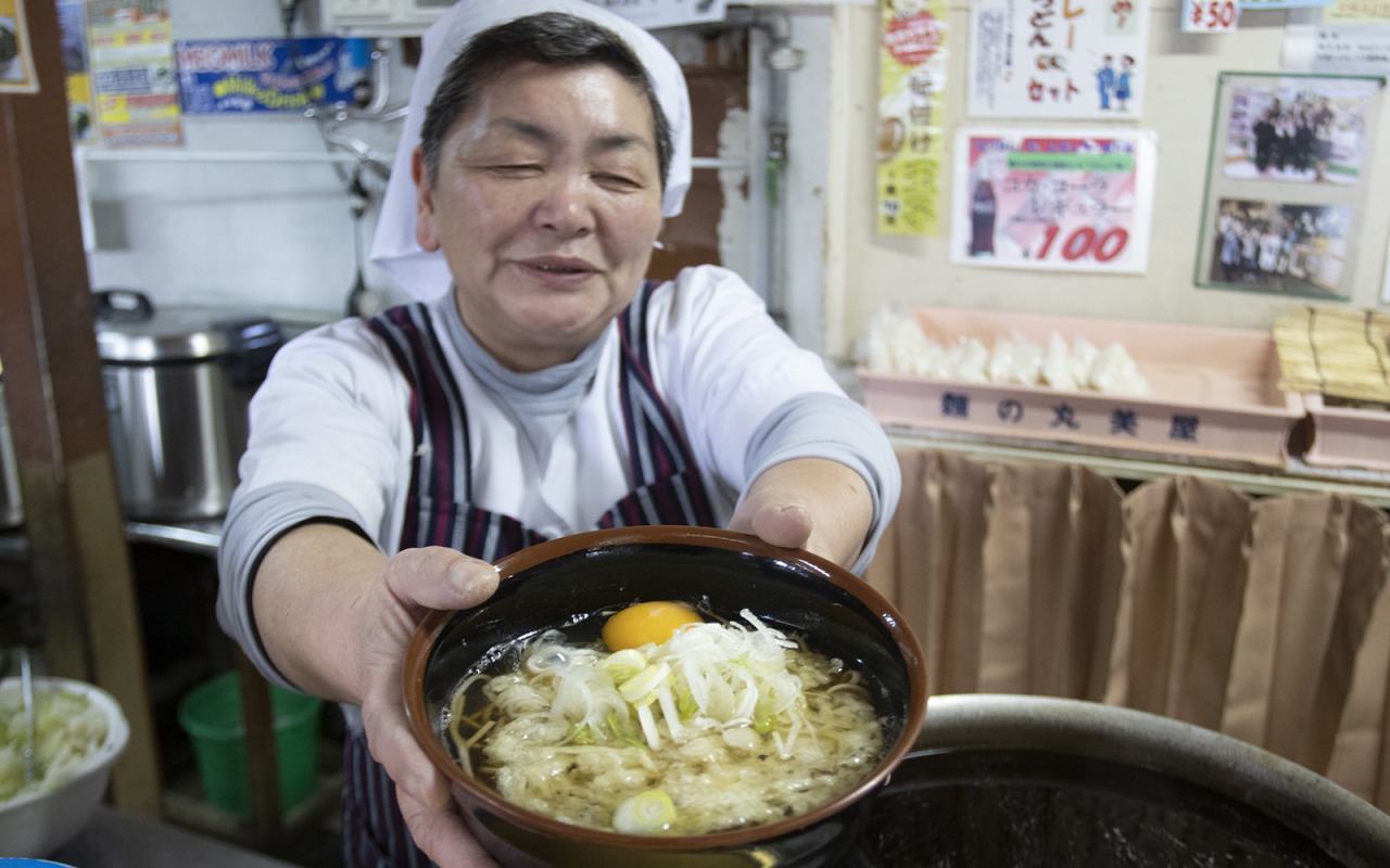 最後に一杯いかがですか？「とうてつ駅そば三沢駅食堂」