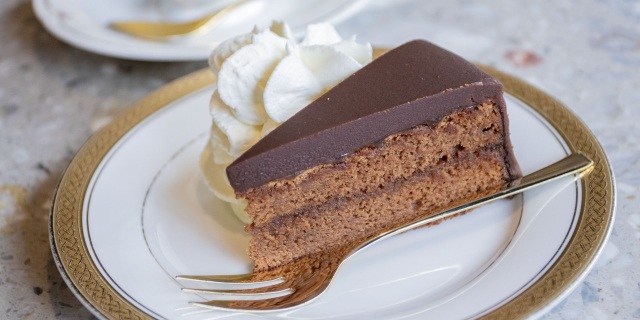 ウィーンを感じられる「ザッハートルテ」が青森市にあります！