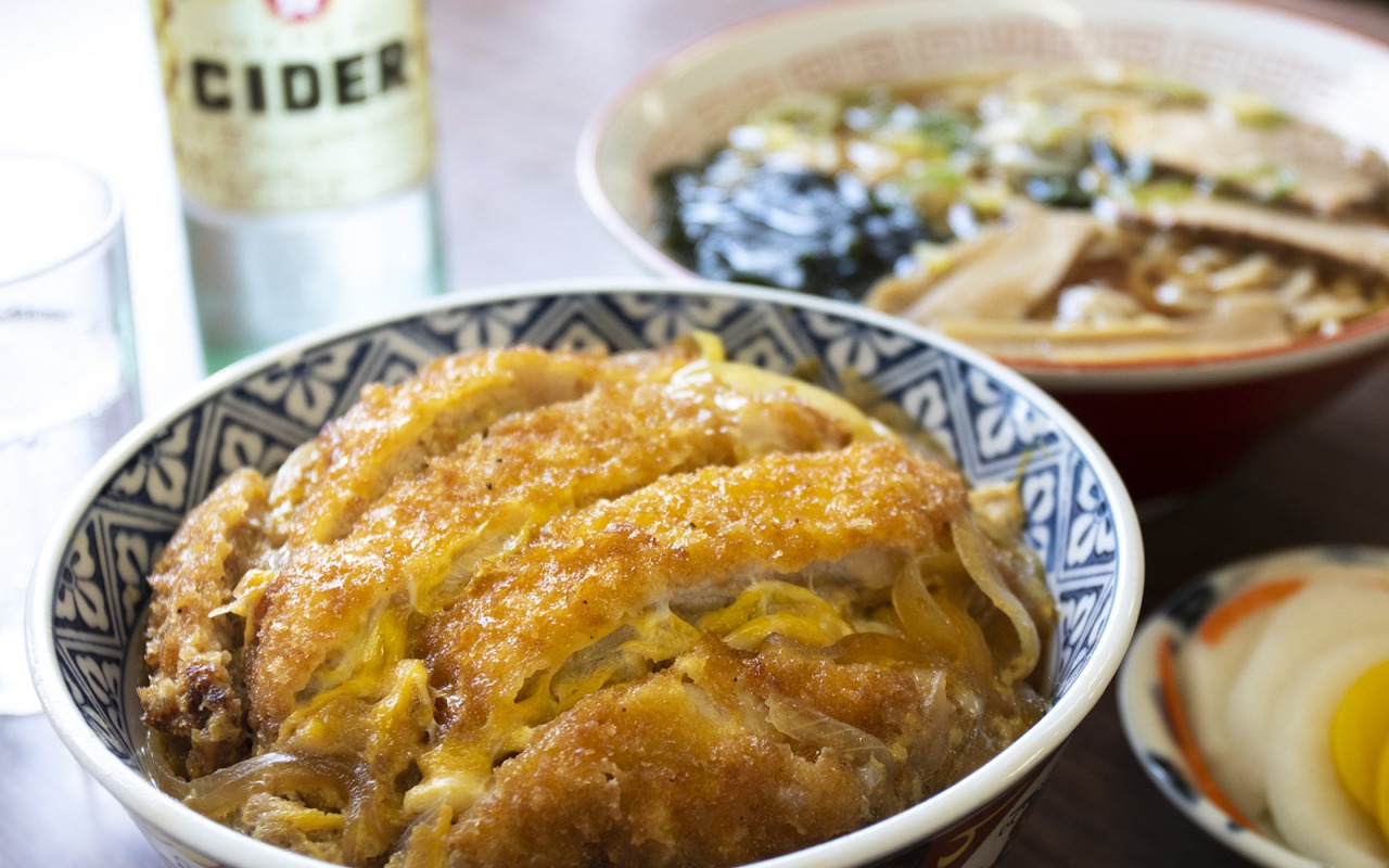 三浦食堂のカツ丼には小関サイダーが一番合う！！　～最後の小関サイダーを惜しんで～