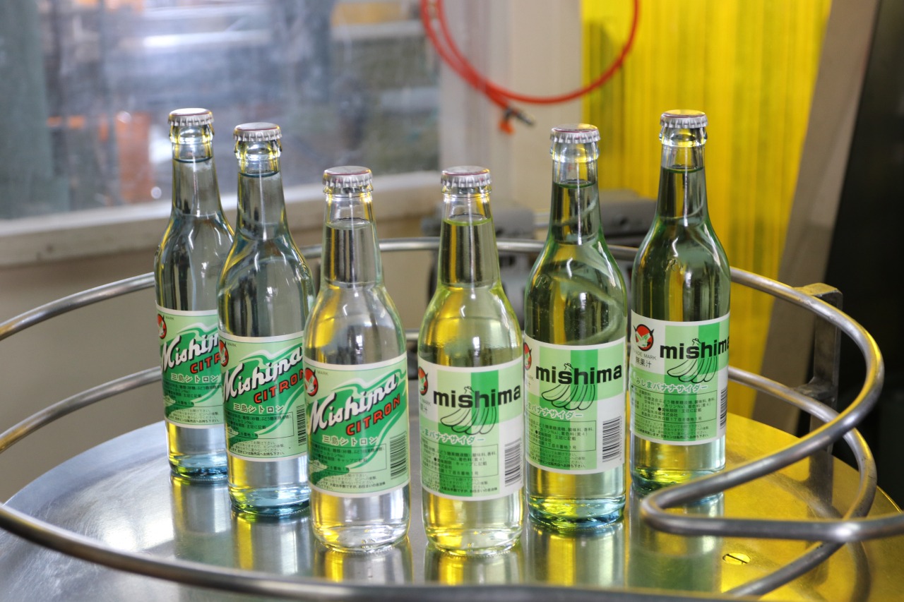 長きにわたり愛される“王冠”をかぶる地サイダー【八戸製氷冷蔵（株）三島サイダー】