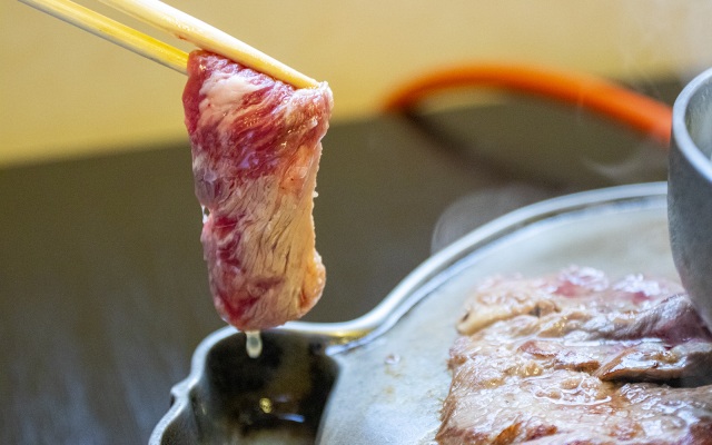 五戸町のうま（馬）い鍋は何度食べてもうま（馬）い ！！〜五戸町の尾形精肉店で義経鍋をいただきました。〜