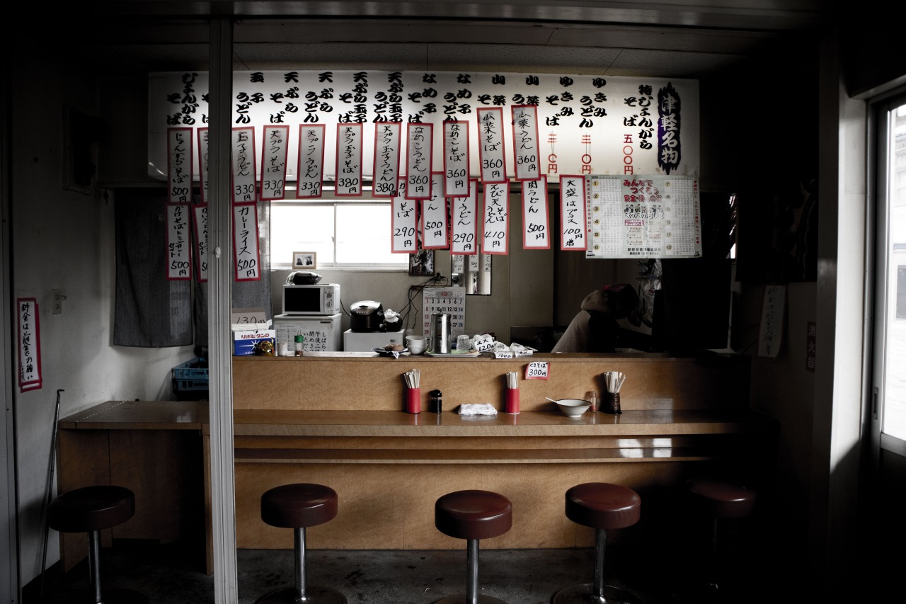 ノスタルジックな雰囲気の中「バスそば」はいかが