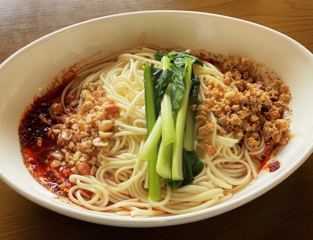 残暑 担々麺 申し上げます