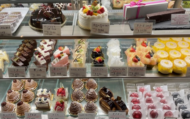 3代目は波に乗るシャイなパティシエ【創業70年！進化し続ける洋菓子店グートロンふじや】