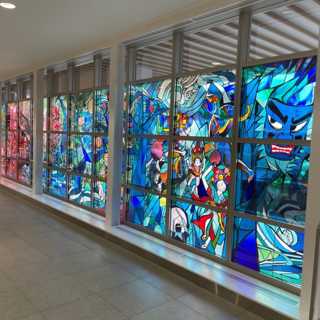 青、青、青！！！青森県の幻想的な青色系ステンドグラスで心に安らぎを