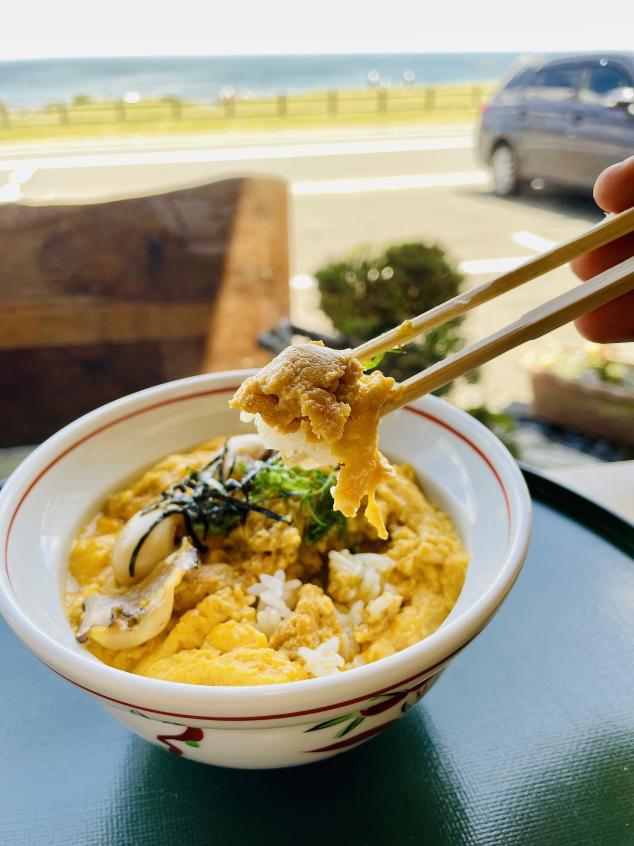 ウニ丼は生ウニ丼だけじゃない！「卵とじの蒸しウニ丼」