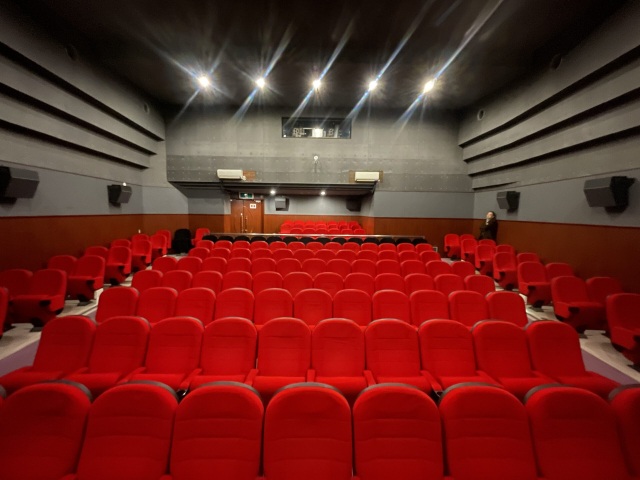 家を出て映画館に行こう～本州最北端のミニシアター『シネマディクト』の挑戦～