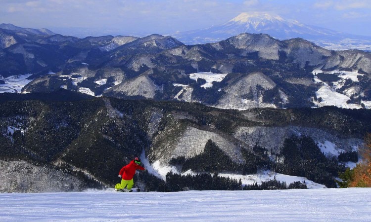 大鰐温泉滑雪度假村
