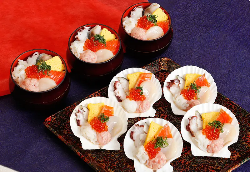 朝食で人気No.1「あおもり海鮮盛り」。ごはんにのっけて召し上がれ