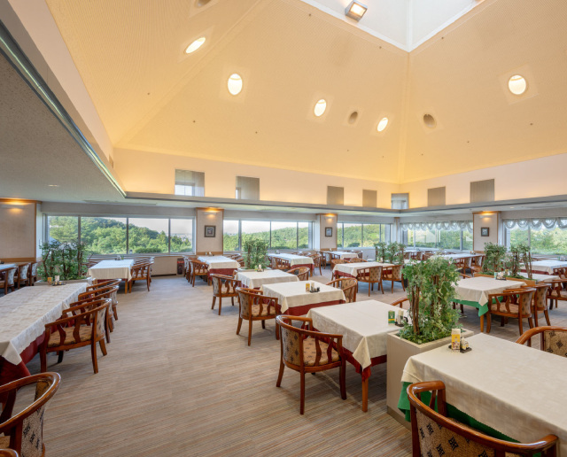 1階レストラン【桜樂】