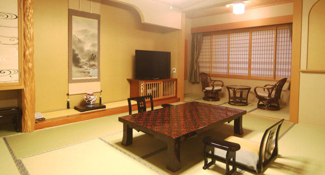 津軽海峡を望む特別室（和室10畳+洋室）