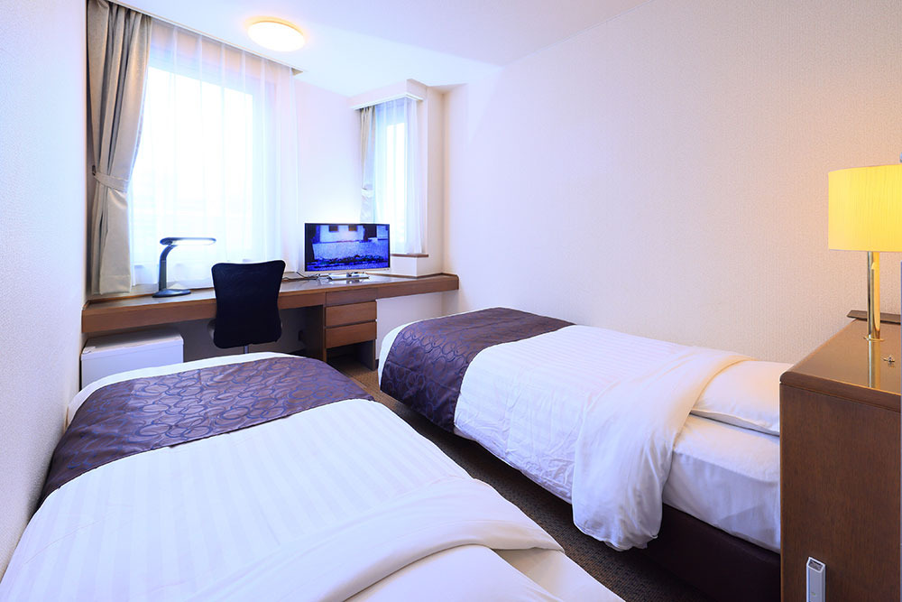 スタジオツイン