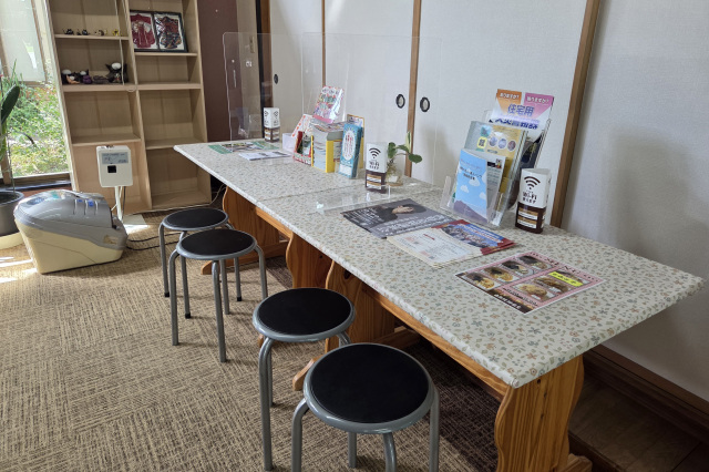 ロビー 食事コーナー