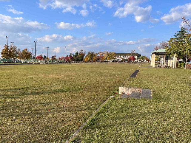 多目的芝生広場