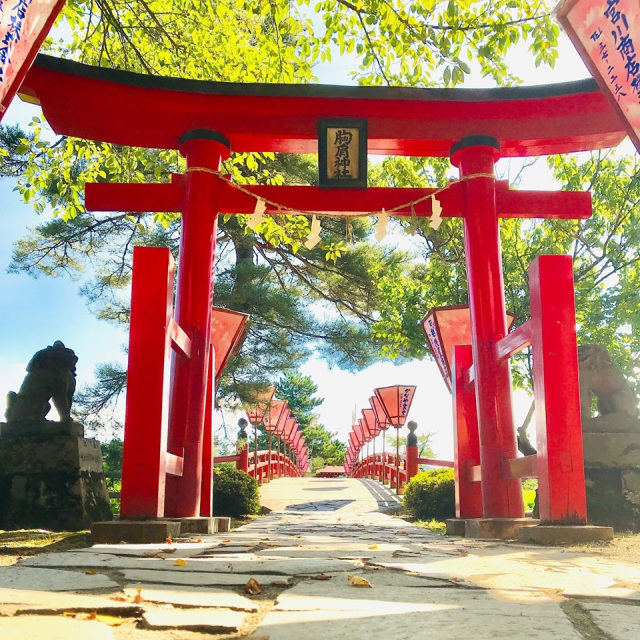 胸肩神社