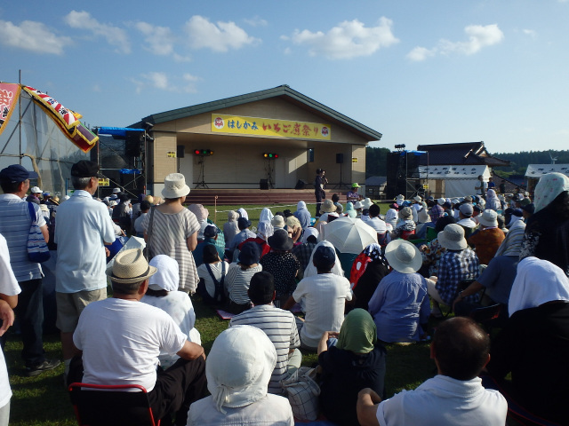 「いちご煮祭り」ステージ