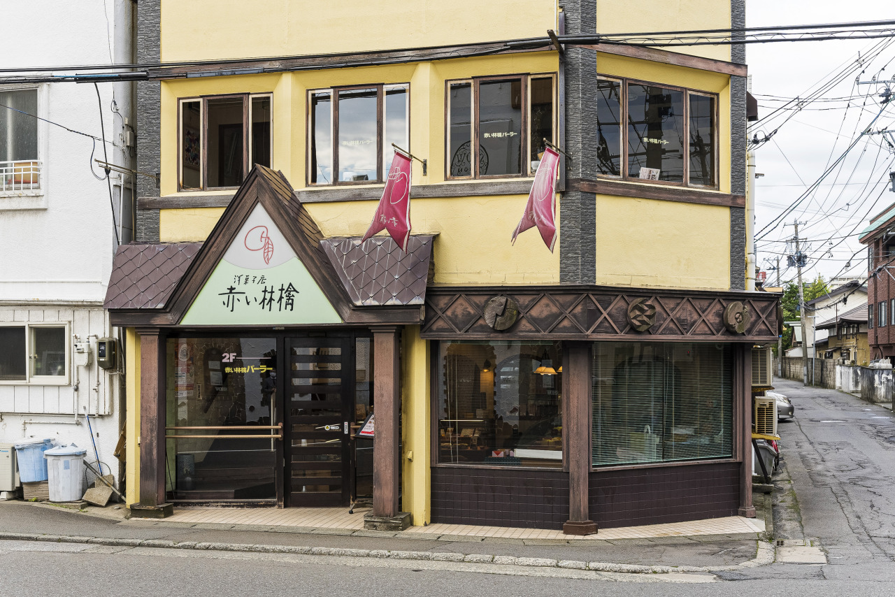  翁屋（赤林檎本店）