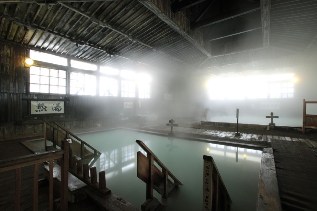 Onsen（Hot Springs）
