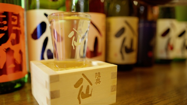 Sampling the best of Aomori’s brewed beverages: Sake and apple cider