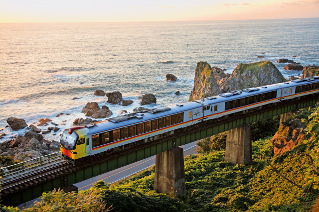 Aomori by Rail: Three unique train experiences to enjoy in Aomori Prefecture