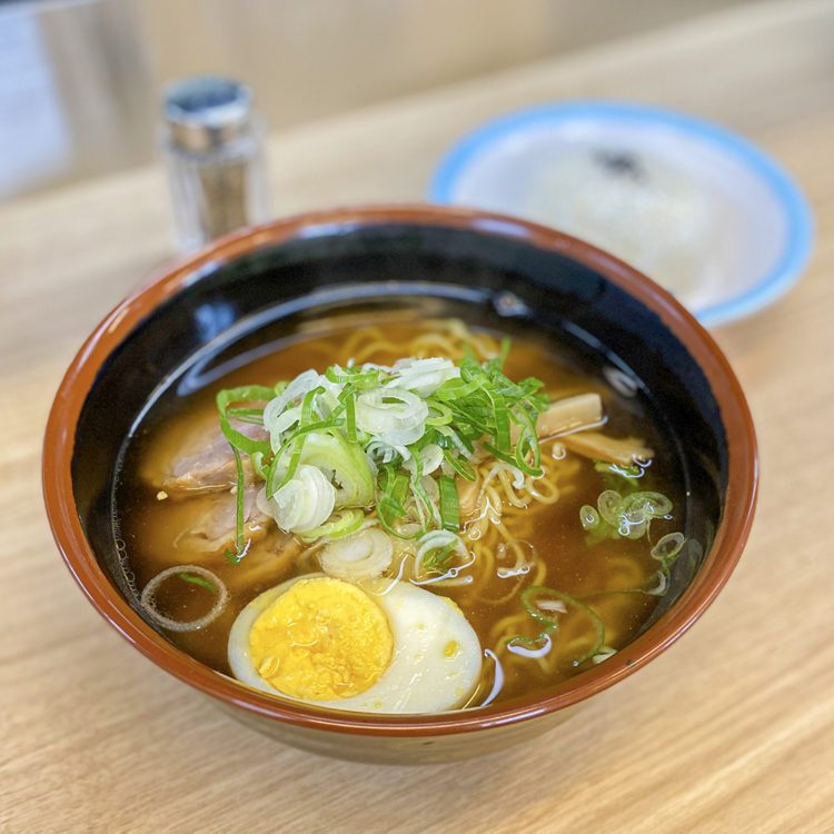 新商品の駅そばラーメン