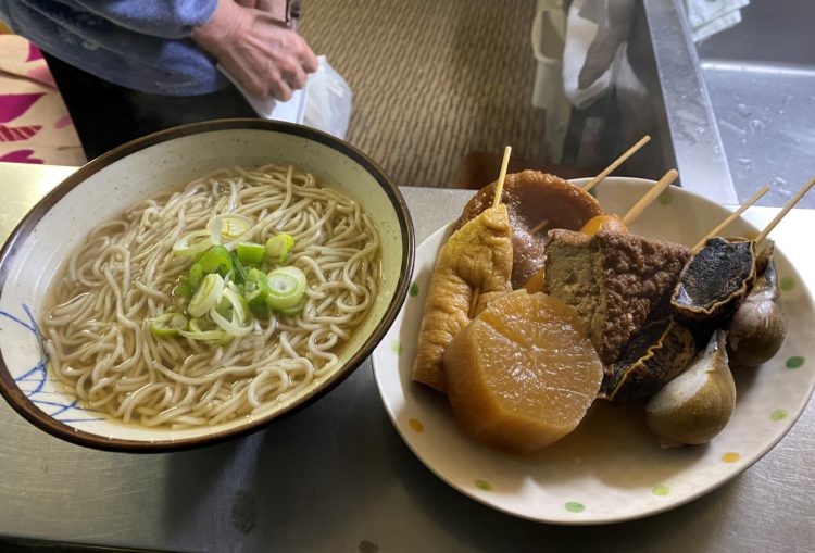 おでんとおそばの最高の組み合わせ