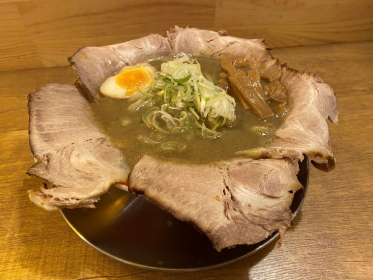 煮干し中華チャーシュー麺