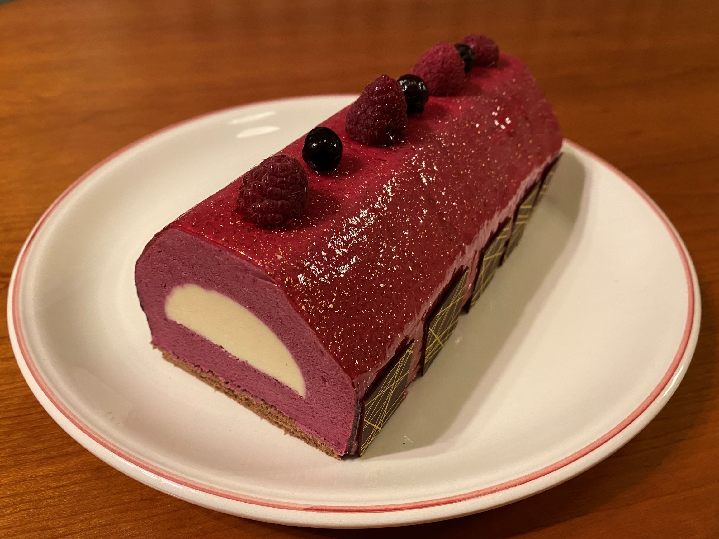 カシスケーキ　1本2,750円