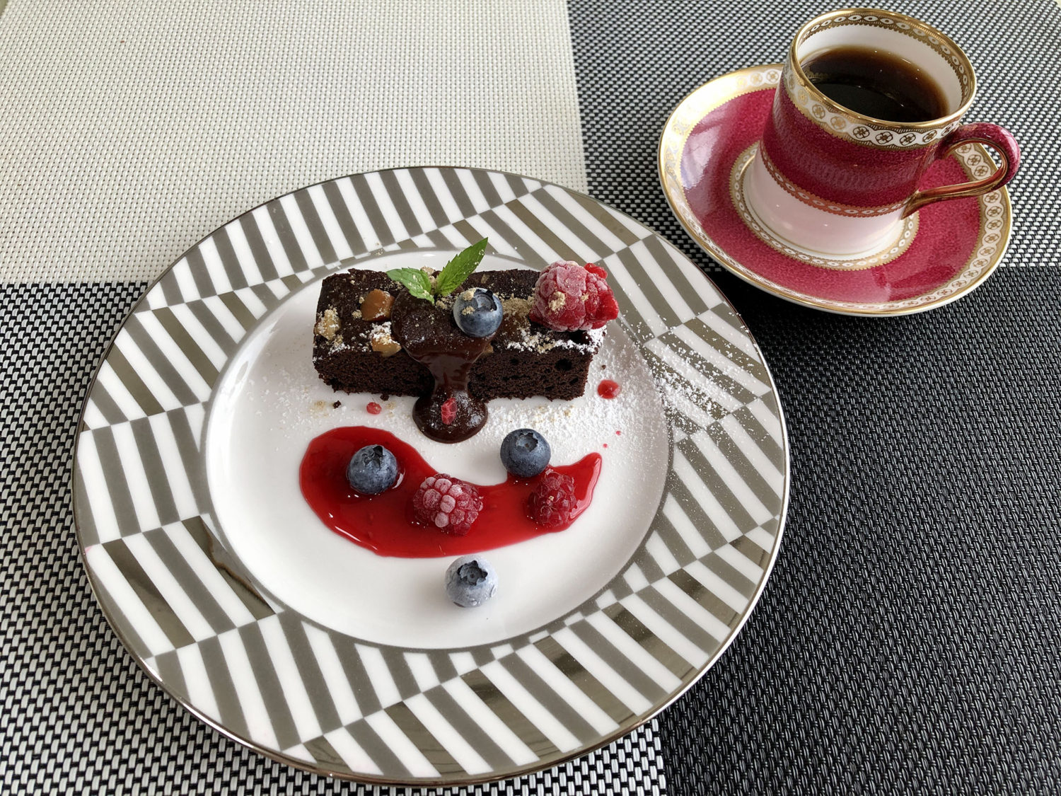 日替わりスイーツ（チョコブラウニー）