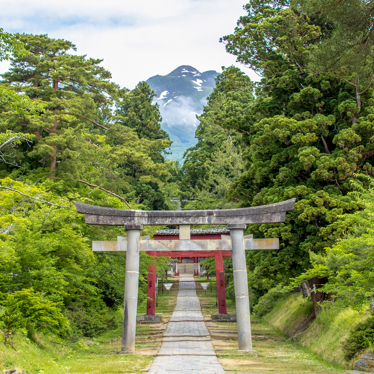 岩木山神社参道