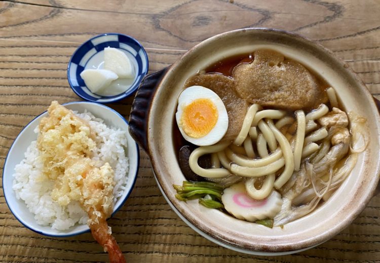 鍋焼きうどんとオリジナル天丼