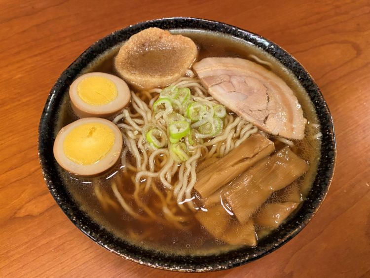 煮干しラーメン（チャーシューメンマ煮玉子トッピング）