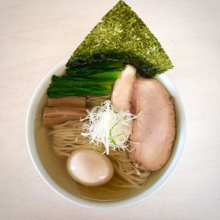 塩煮干し中華そば（味玉入り）