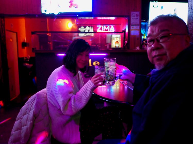 BAR HOPPINGとしては二軒目、でもホントは三軒目（笑）。ゆえに相当酔っています。