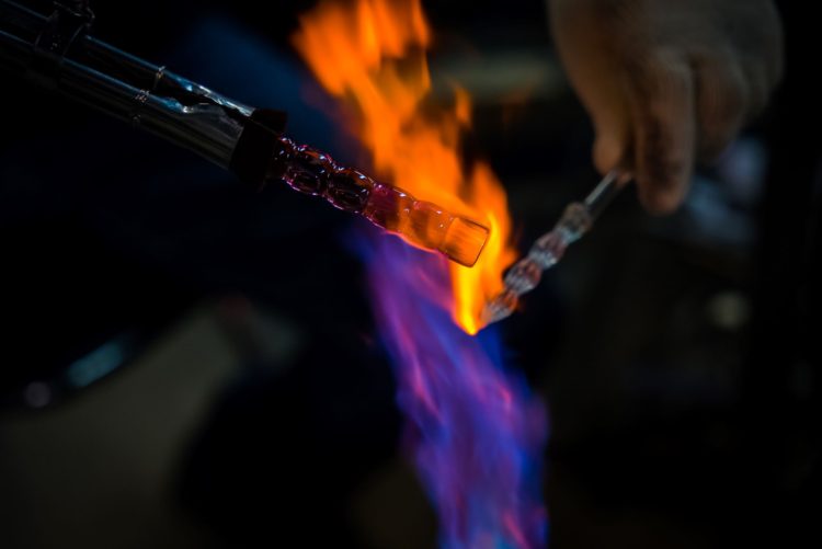 持ち手とペン先を熱して